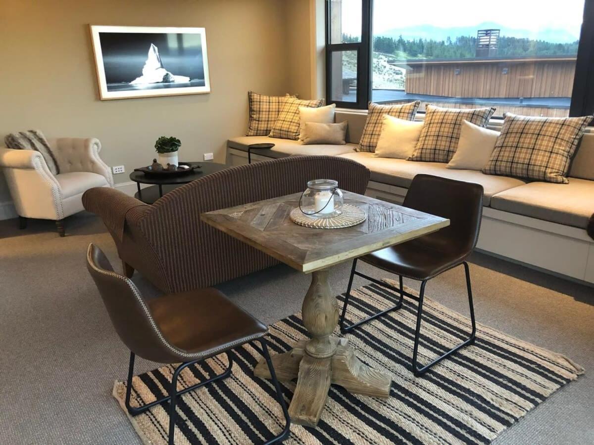 Peaceful Retreat - Hawea Flat Appartement Buitenkant foto